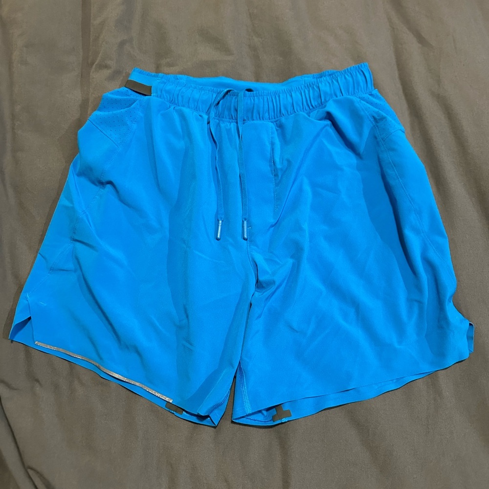 Men’s Luluemon Surge Athletic Shorts - 5”